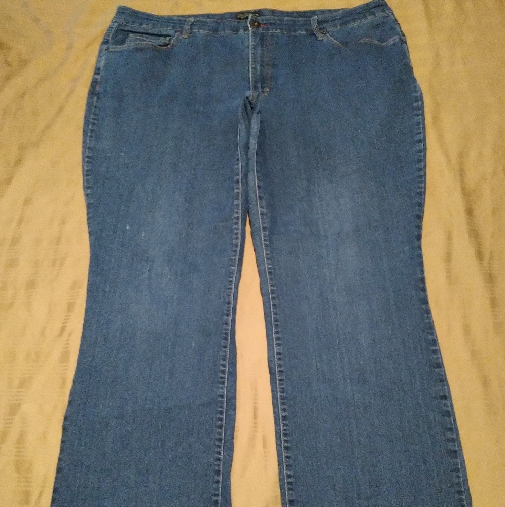 Faded Glory ladies plus size 24W medium blue wash midrise bootcut jeans